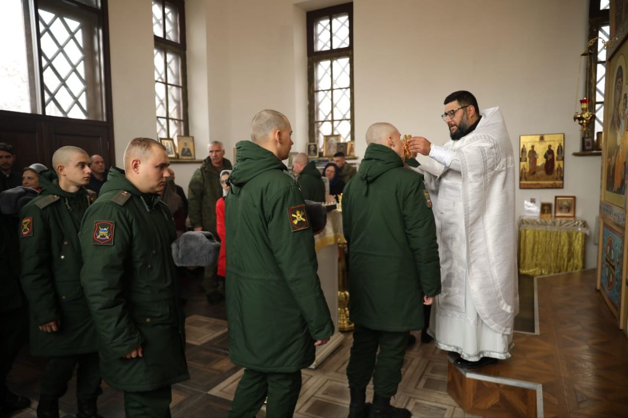 Праздничная Божественная Литургия в храме Архангела Михаила на "Холме чести" г. Гюмри.