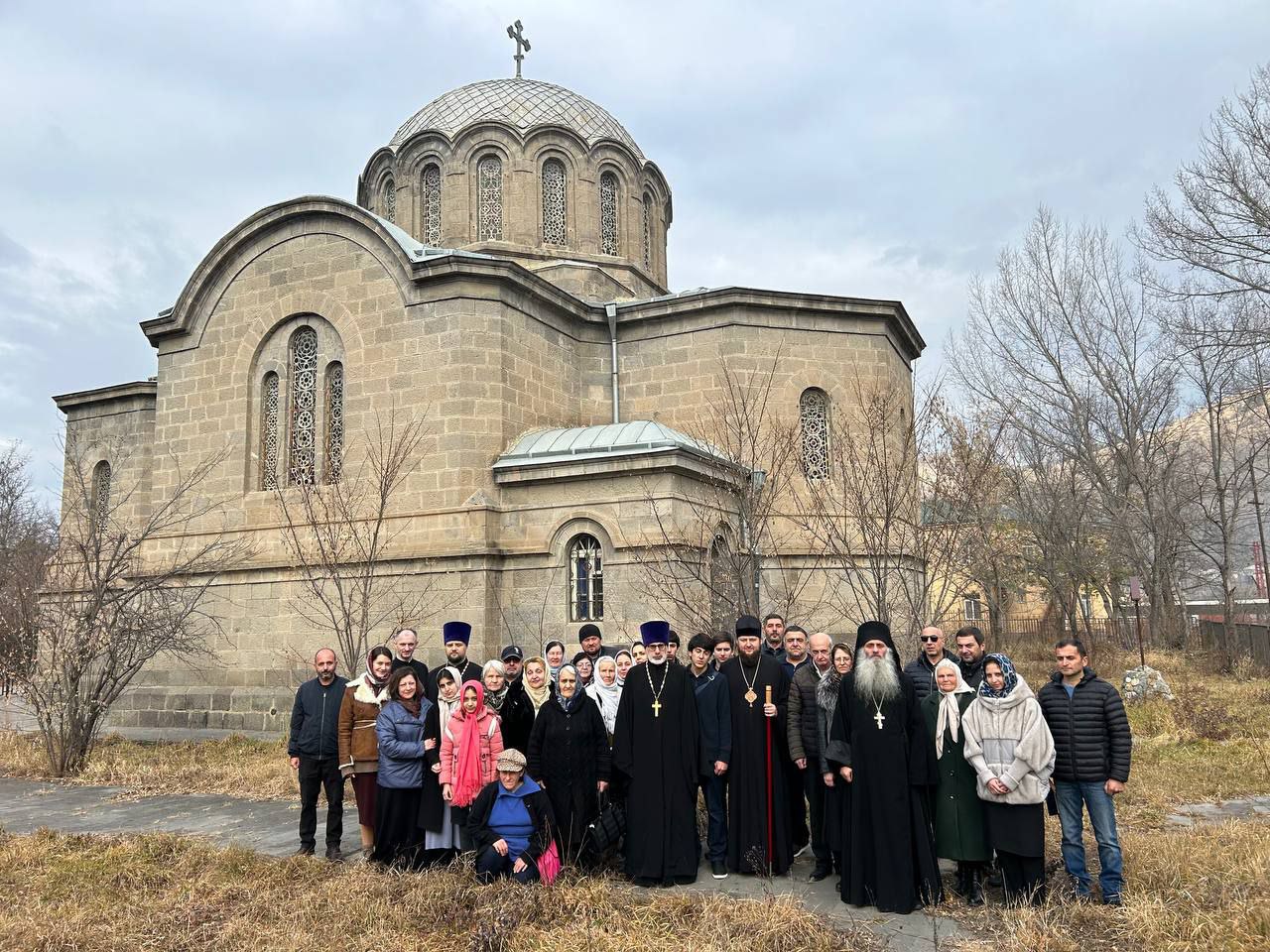 Архиерейское богослужение и празднование Дня матери в Ереванско-Армянской епархии