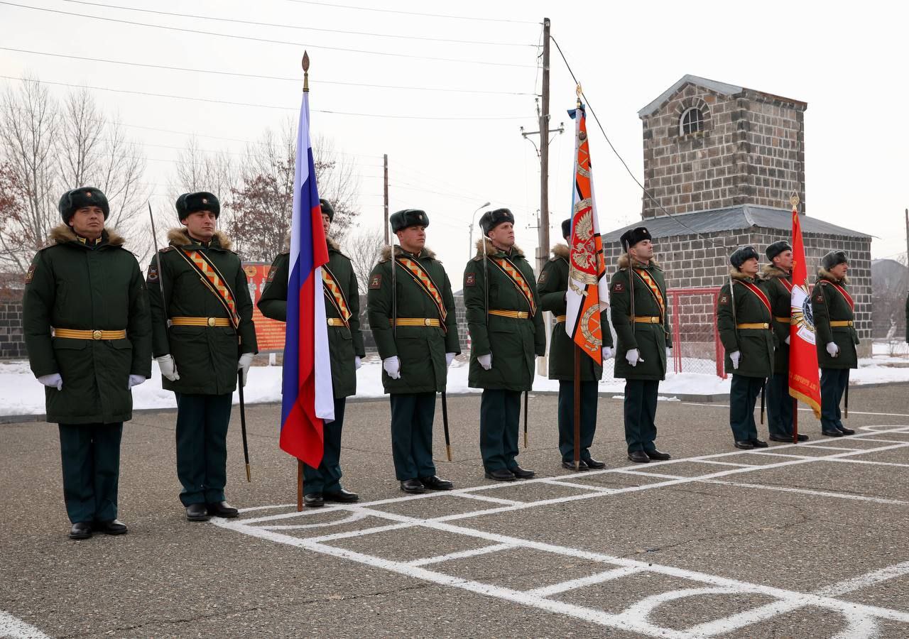 Передача духовного знамени военнослужащим Южной военной базы в Армении